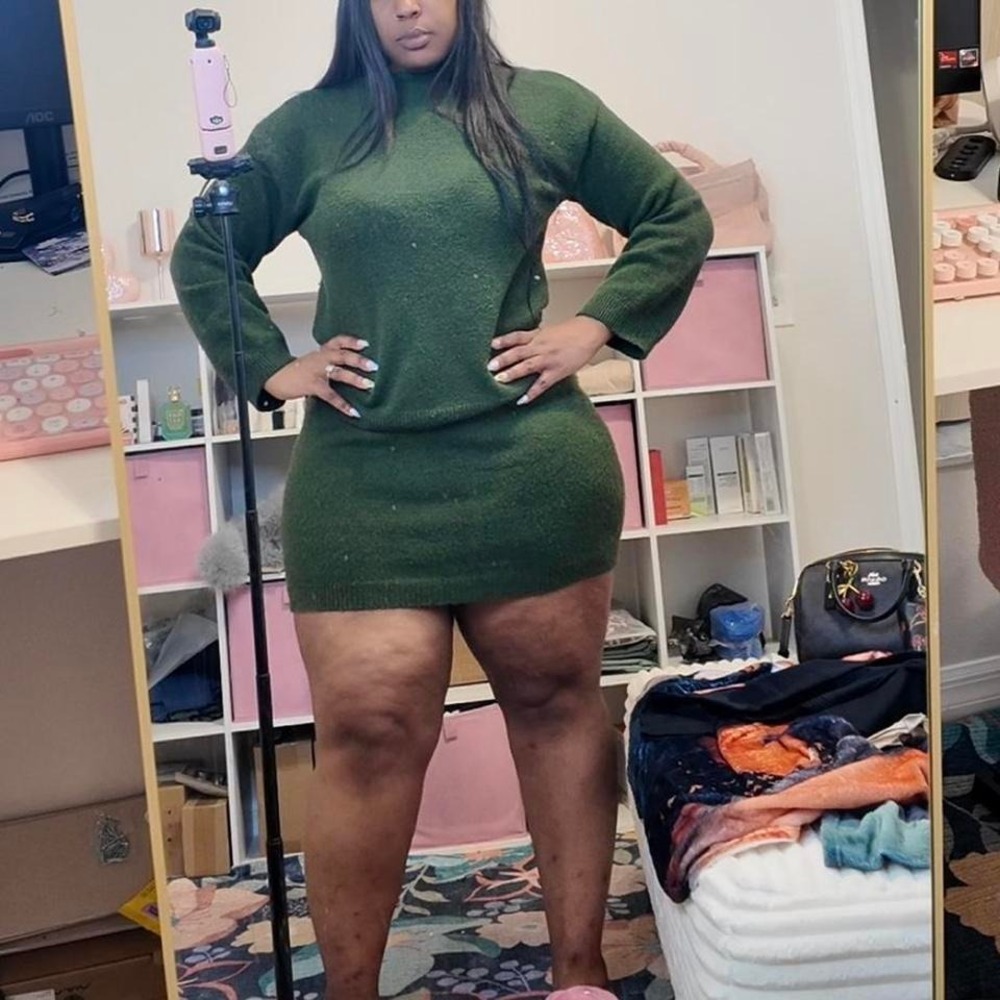 Green knitted sweater two piece